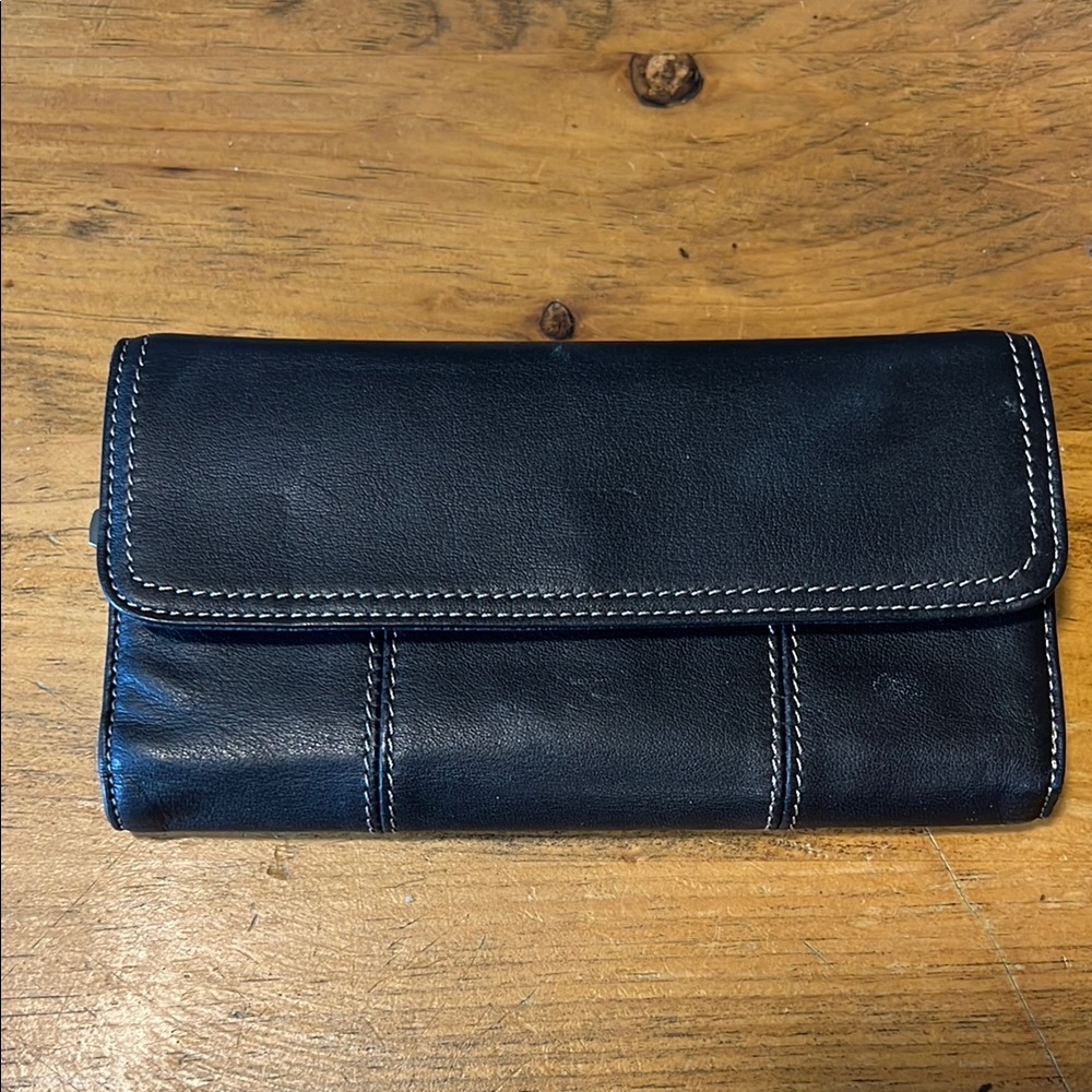 Clarks Black and White Leather Wallet with Contrast Stitching